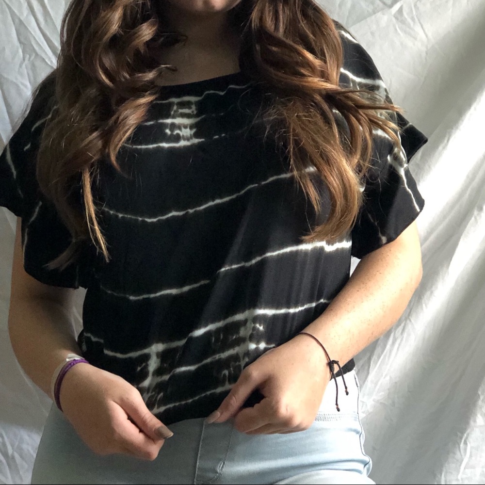 Black and White Marble Top